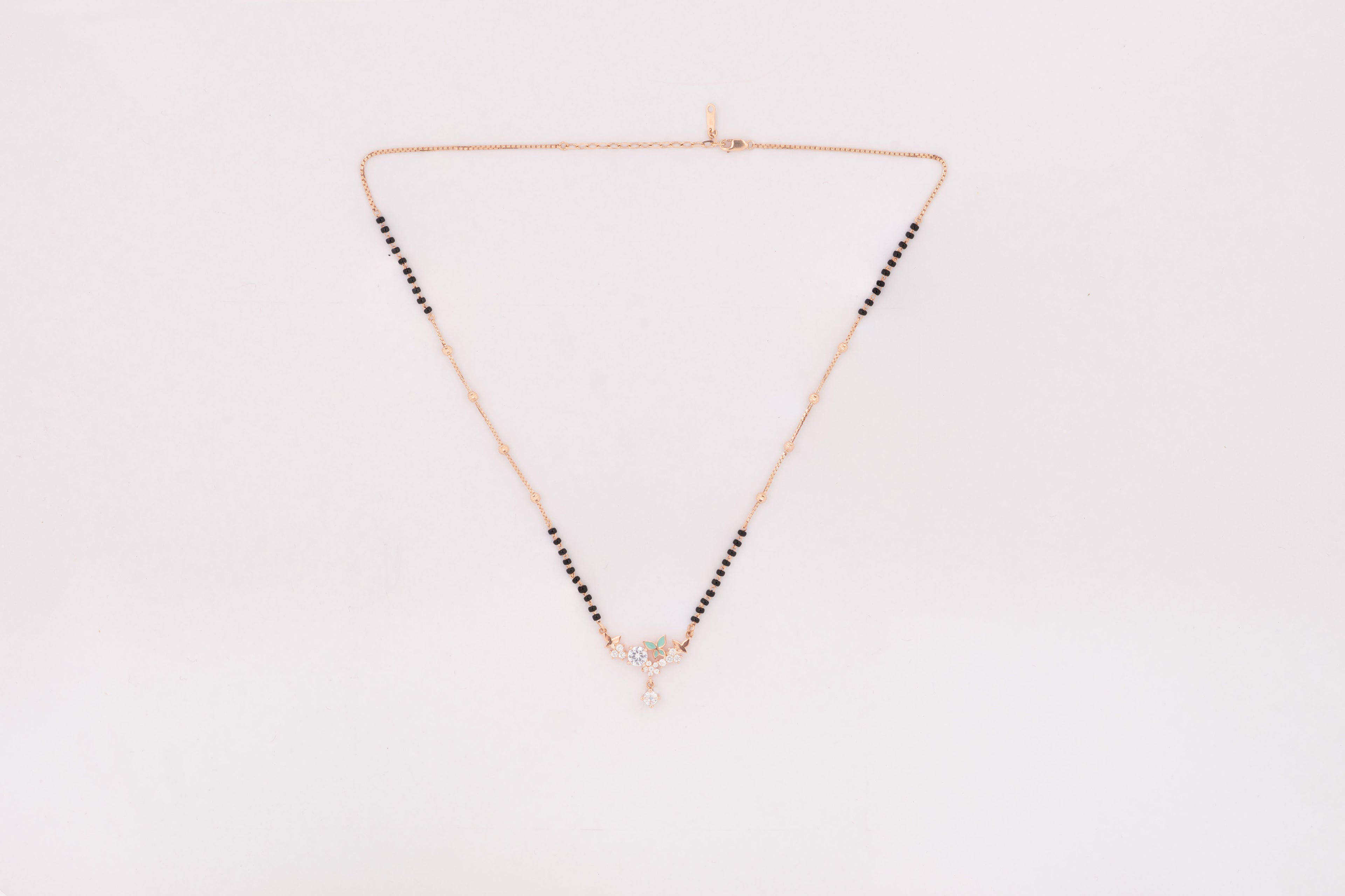 Petal charm (Rose gold)