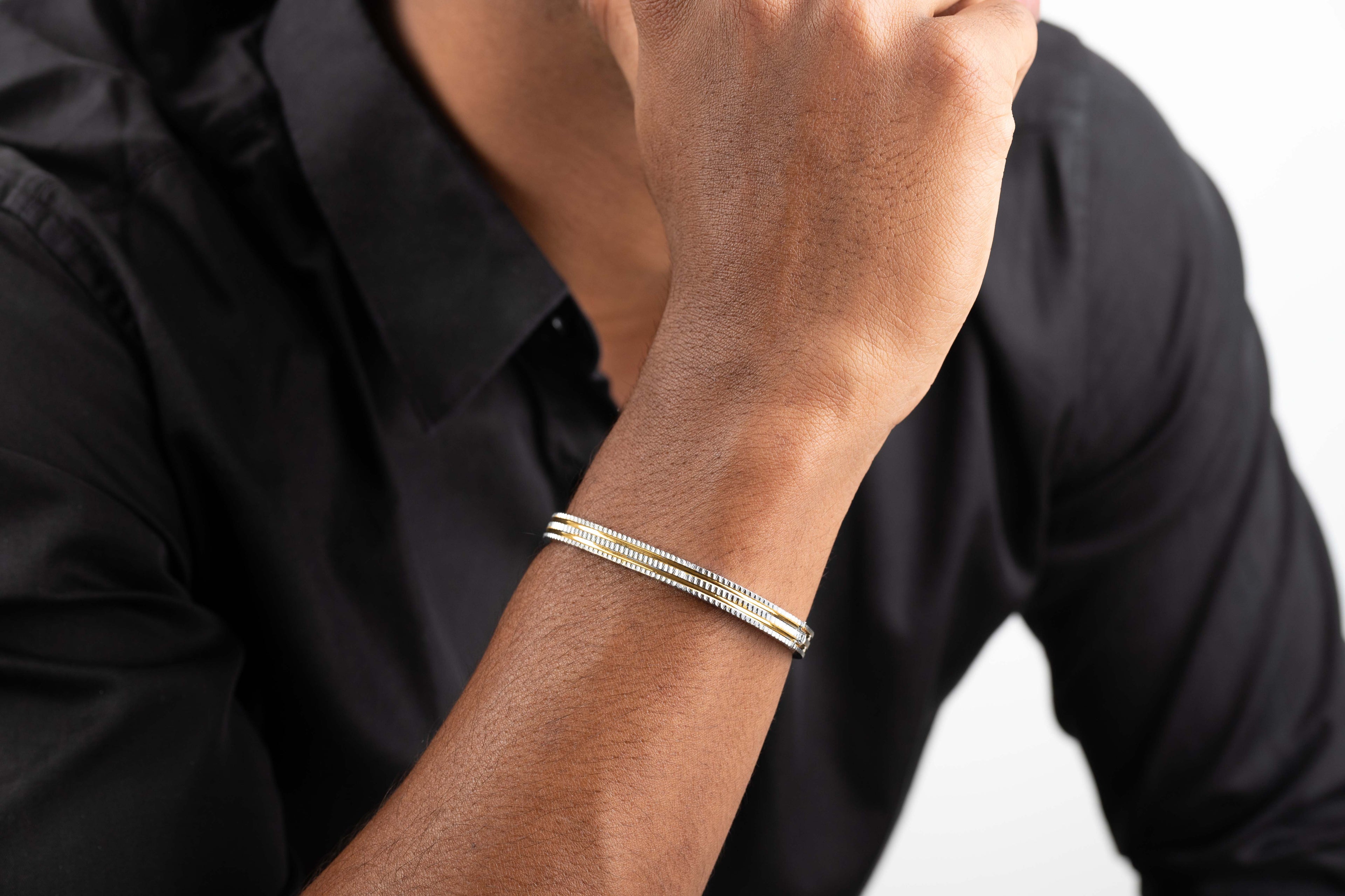 Dualis Sterling Kada